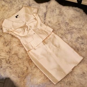 Adrianna Papell Occasions silk elegant dress suit